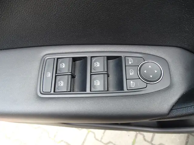 Renault Captur view 10