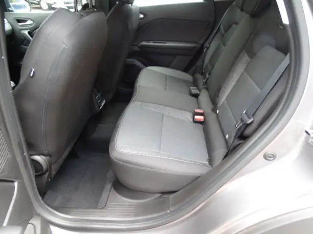 Renault Captur view 7
