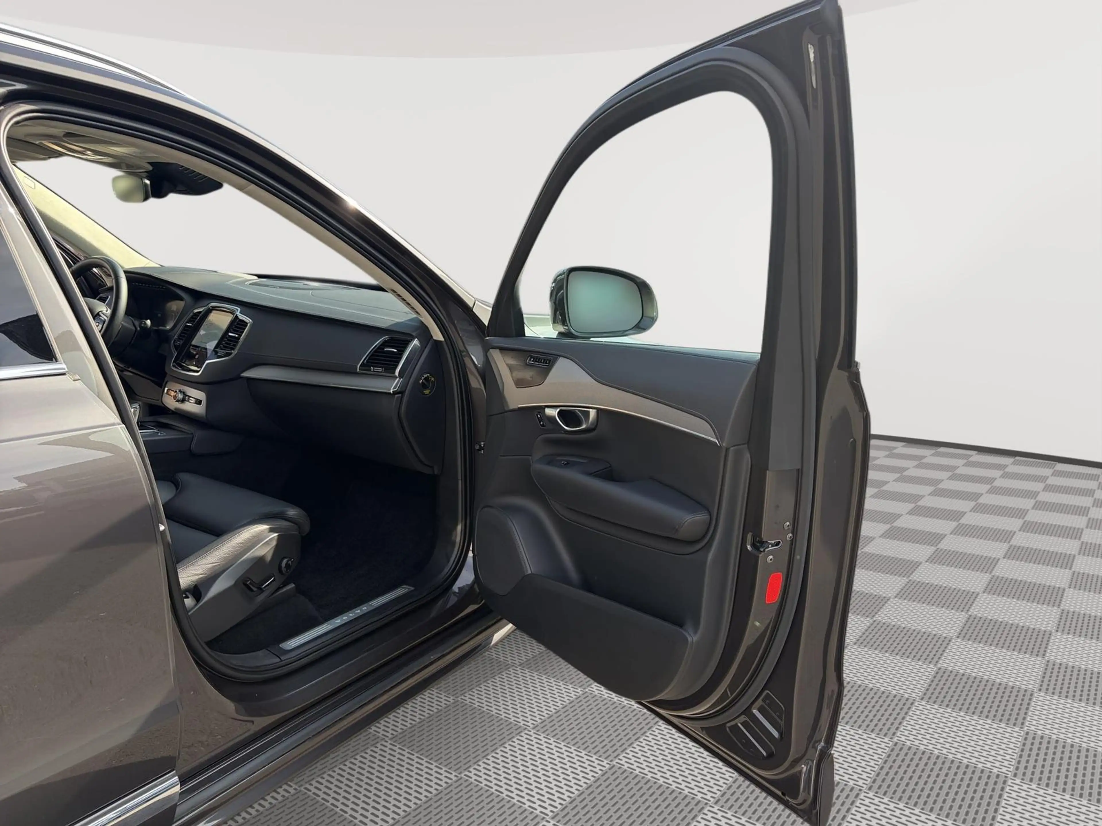 Volvo XC90 B5 AWD Diesel Ultimate Bright — photo 14