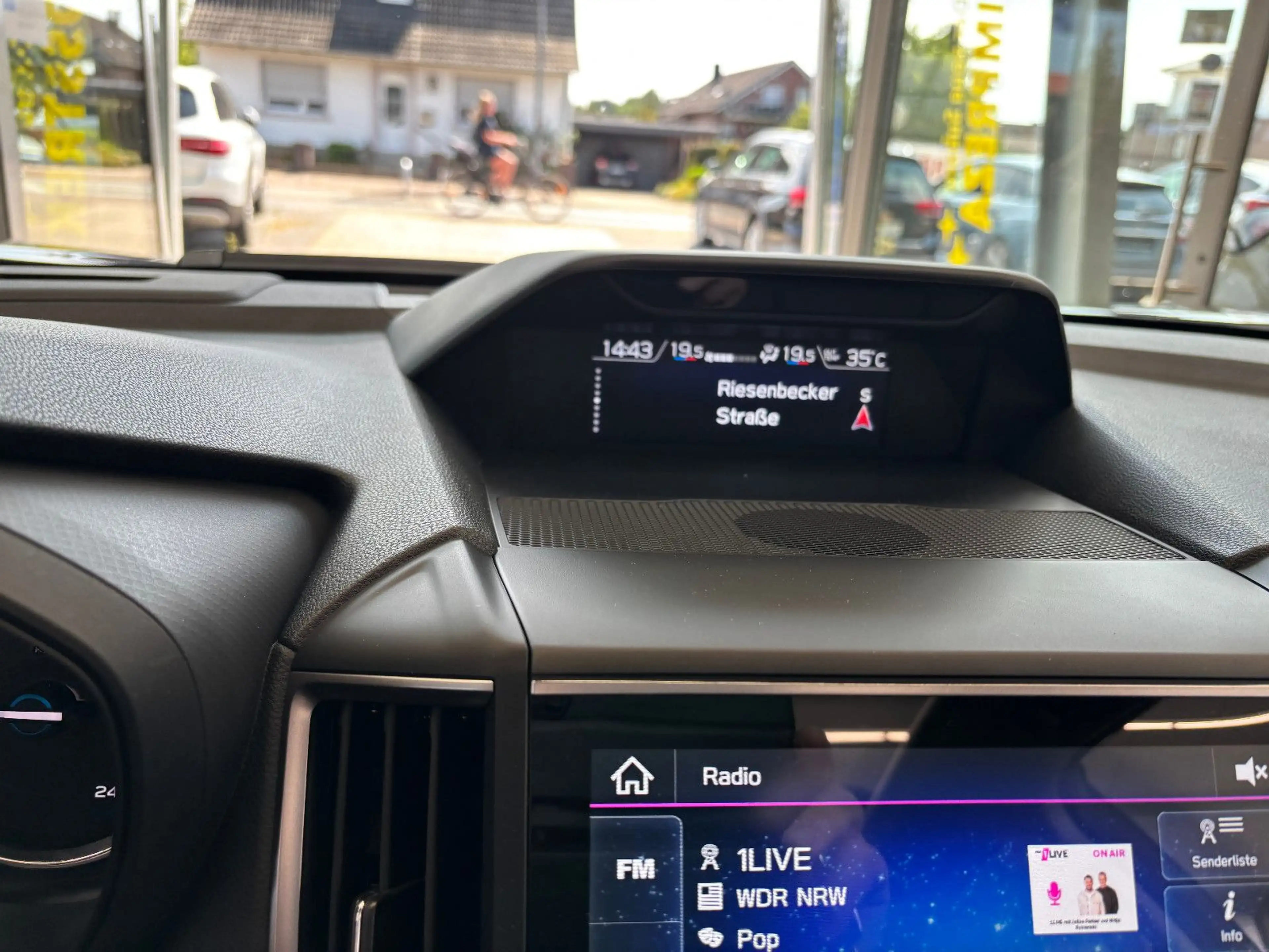 Subaru Forester Edition Black Platinum — photo 14
