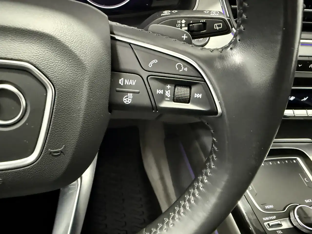 Audi Q7 photo Audi Q7
