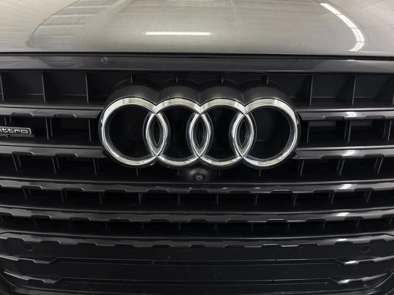 Audi Q7 photo Audi Q7