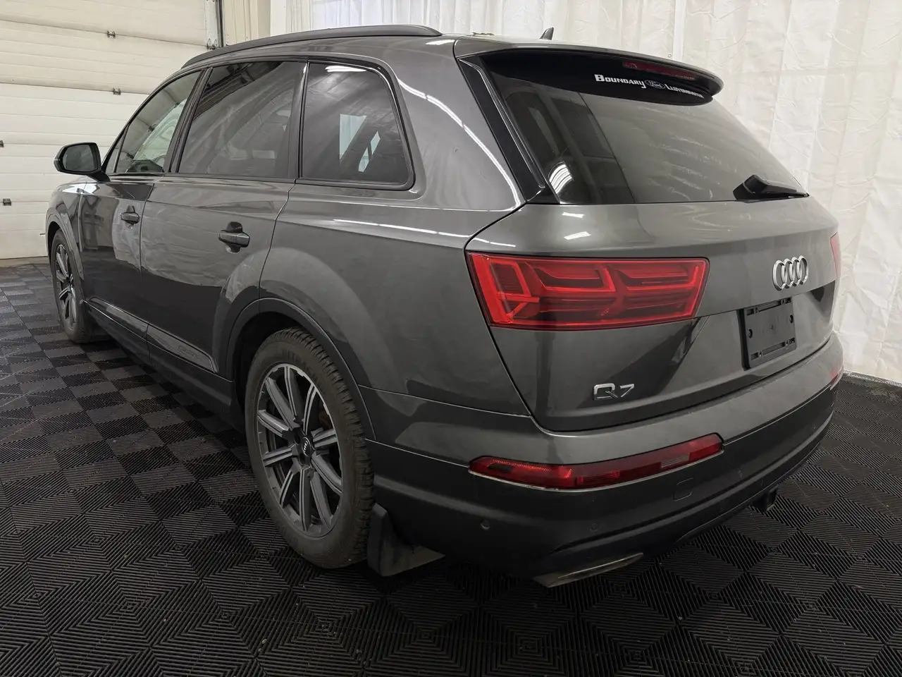 Audi Q7 photo Audi Q7