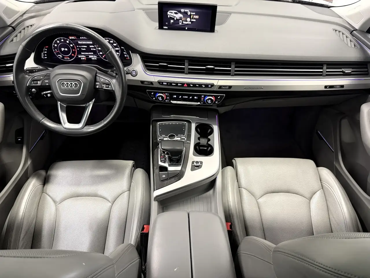 Audi Q7 photo Audi Q7