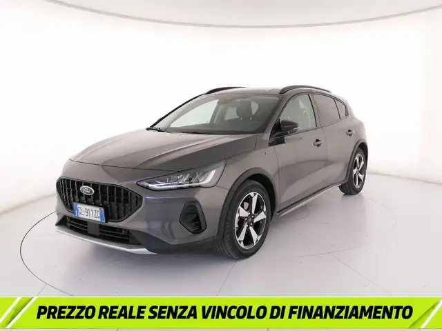 2022 Ford Focus in Silver for sale