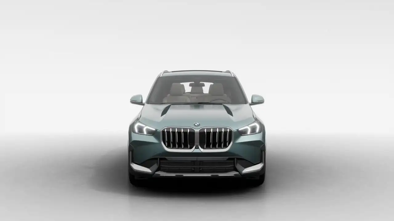 BMW X1 снимка BMW X1
