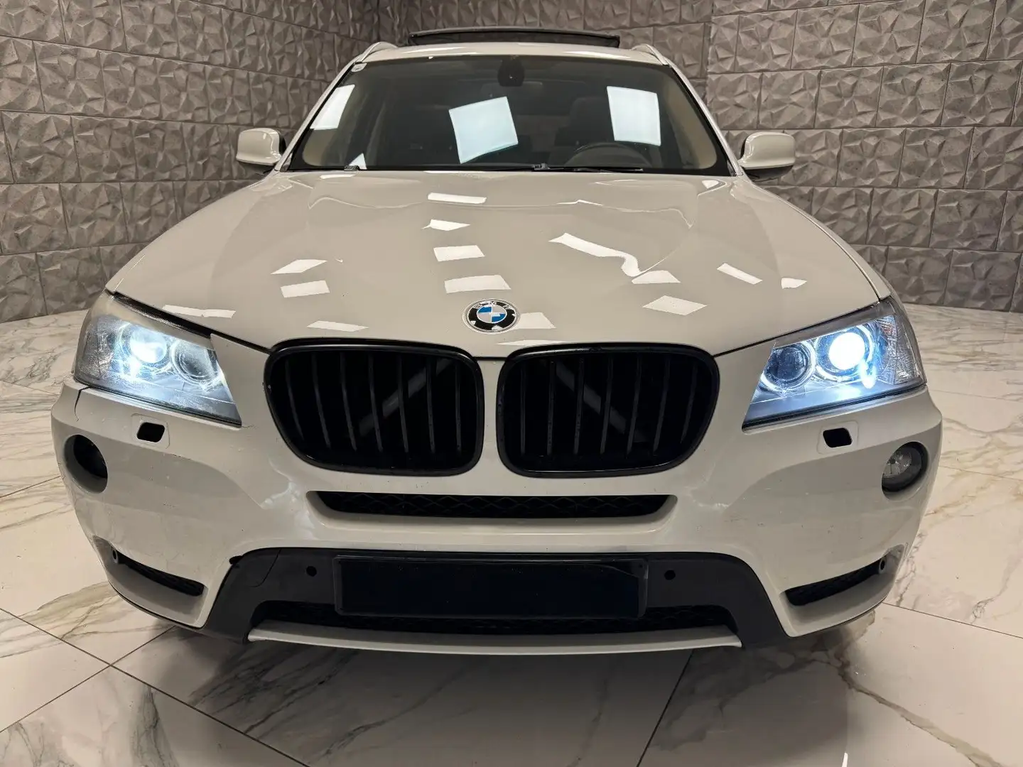 BMW X3 xDrive 30d Panorama/Head-Up. /Kamera Weiß - 2