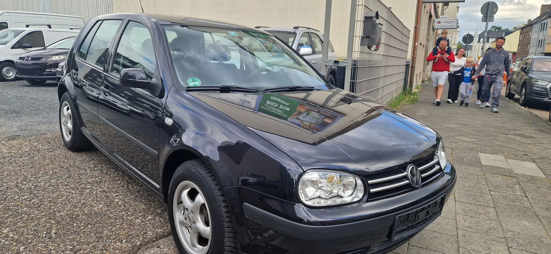Volkswagen Golf 1.4 Comfortline Black - 1