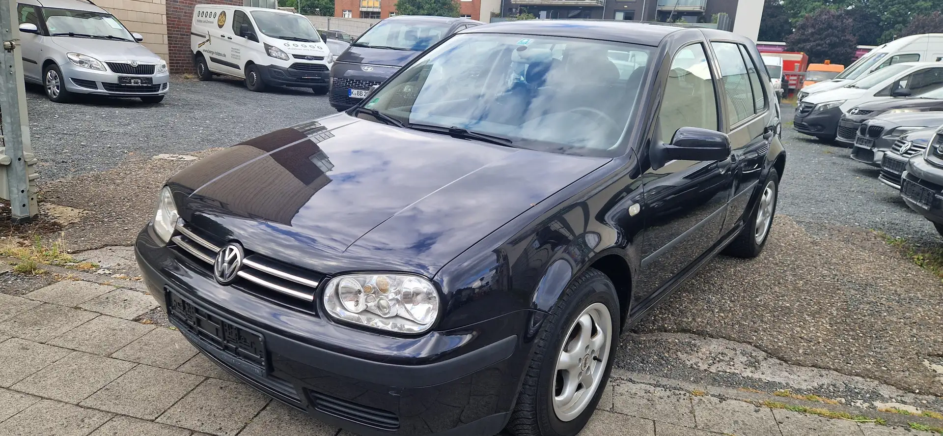 Volkswagen Golf 1.4 Comfortline Black - 2
