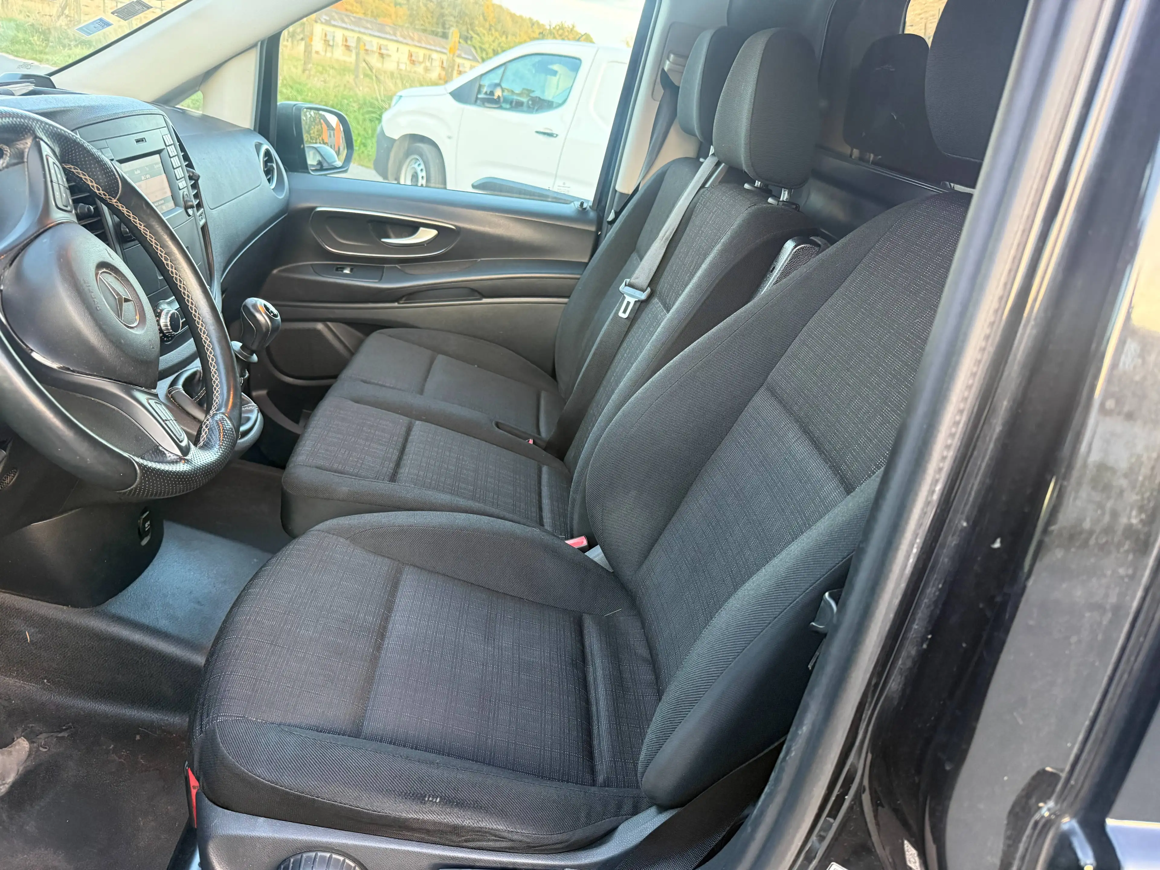 Mercedes-Benz Vito 114 cdi 2200cc L2 Lang 1er Proprio Carnet  Mercedes *Facture 3850 euro 2026*Etat *Neuve*netto 7851* — photo 9