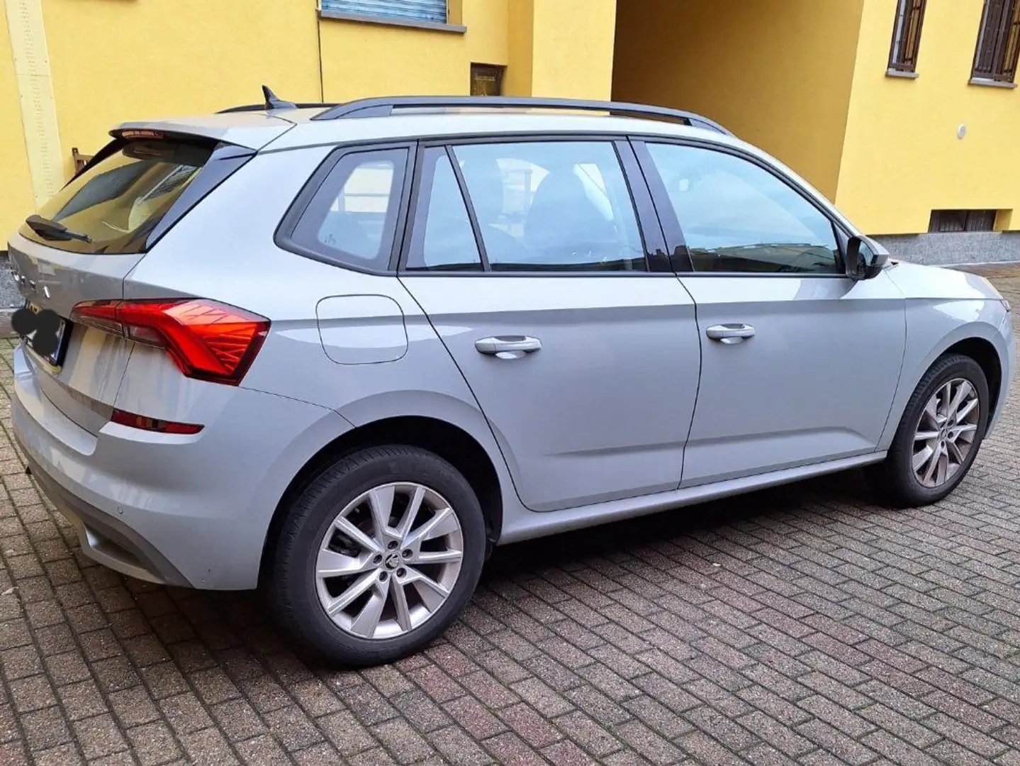 Skoda Kamiq Kamiq 1.0 tsi Ambition 110cv Grigio - 2
