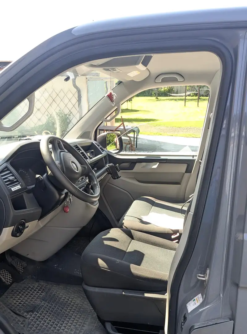 Volkswagen T6 Transporter Langer Radstand 75 KW, Campingausbau Grau - 2