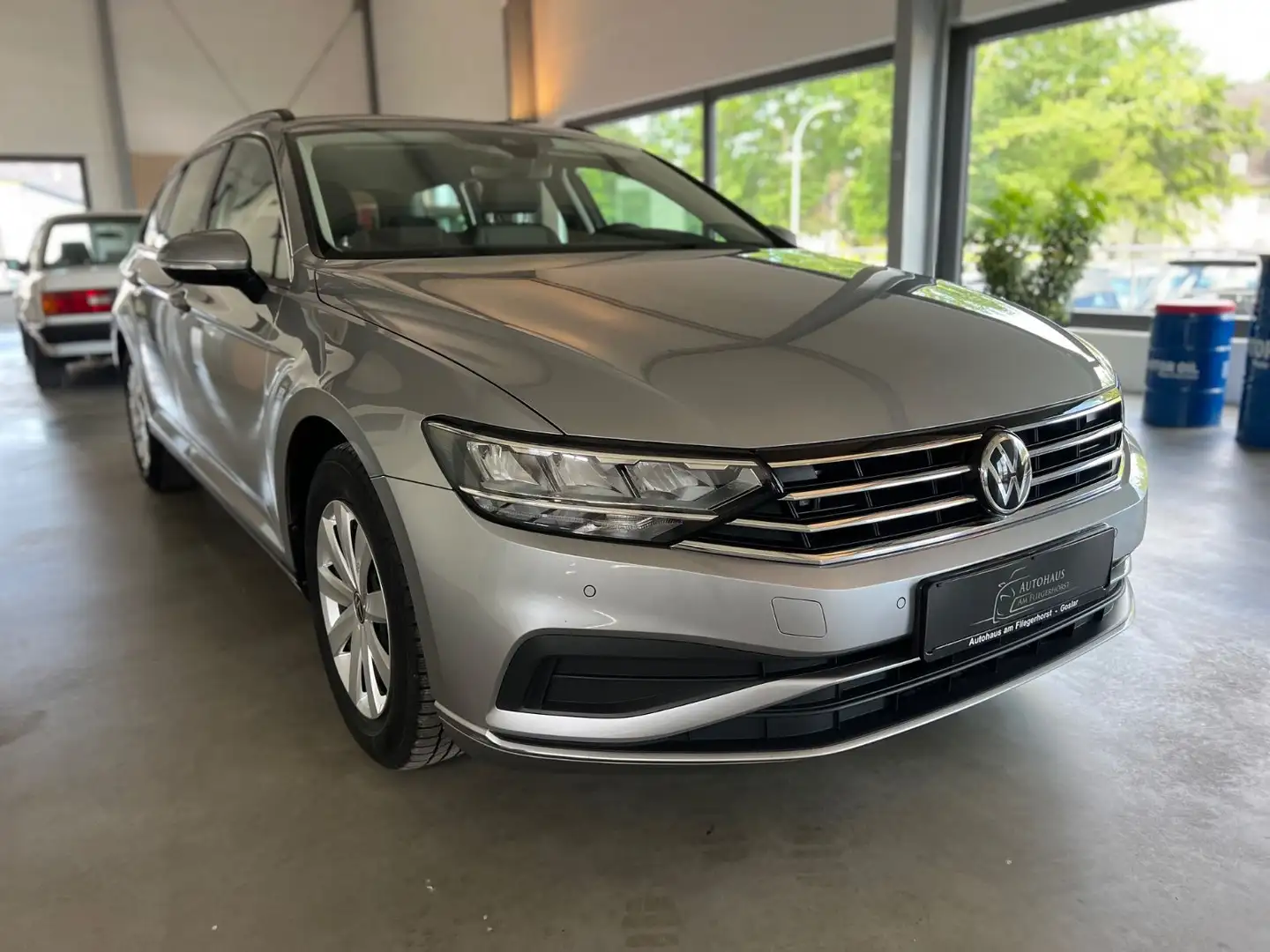 Volkswagen Passat Variant 2.0TDI DSG ACC/KAMERA/LED/SHZ Silber - 2