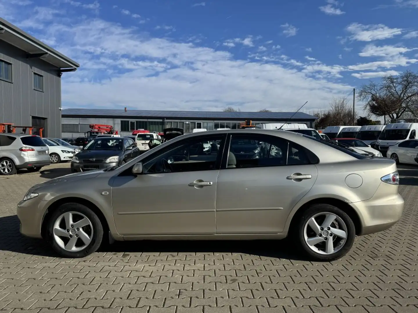 Mazda 6 Sport 2.0 Exclusive - 2