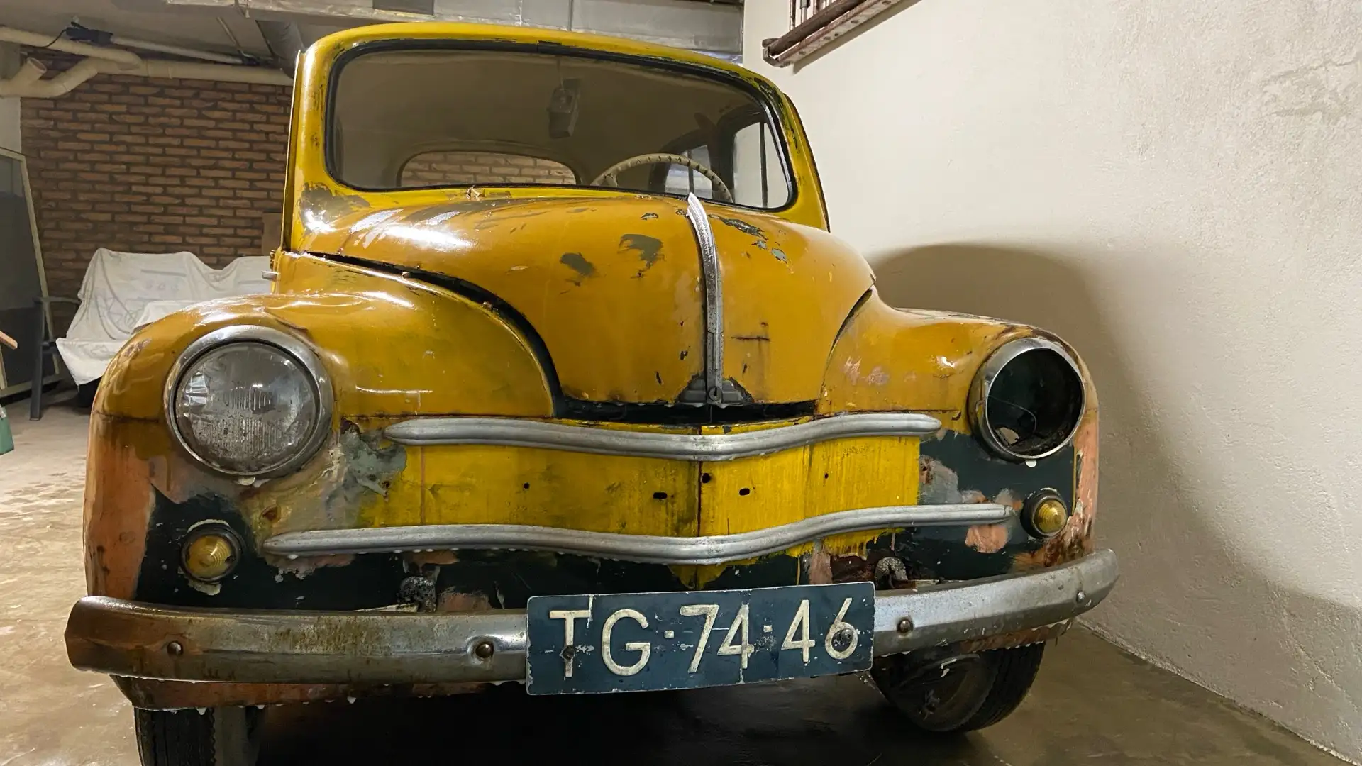 Renault R 4 Yellow - 1