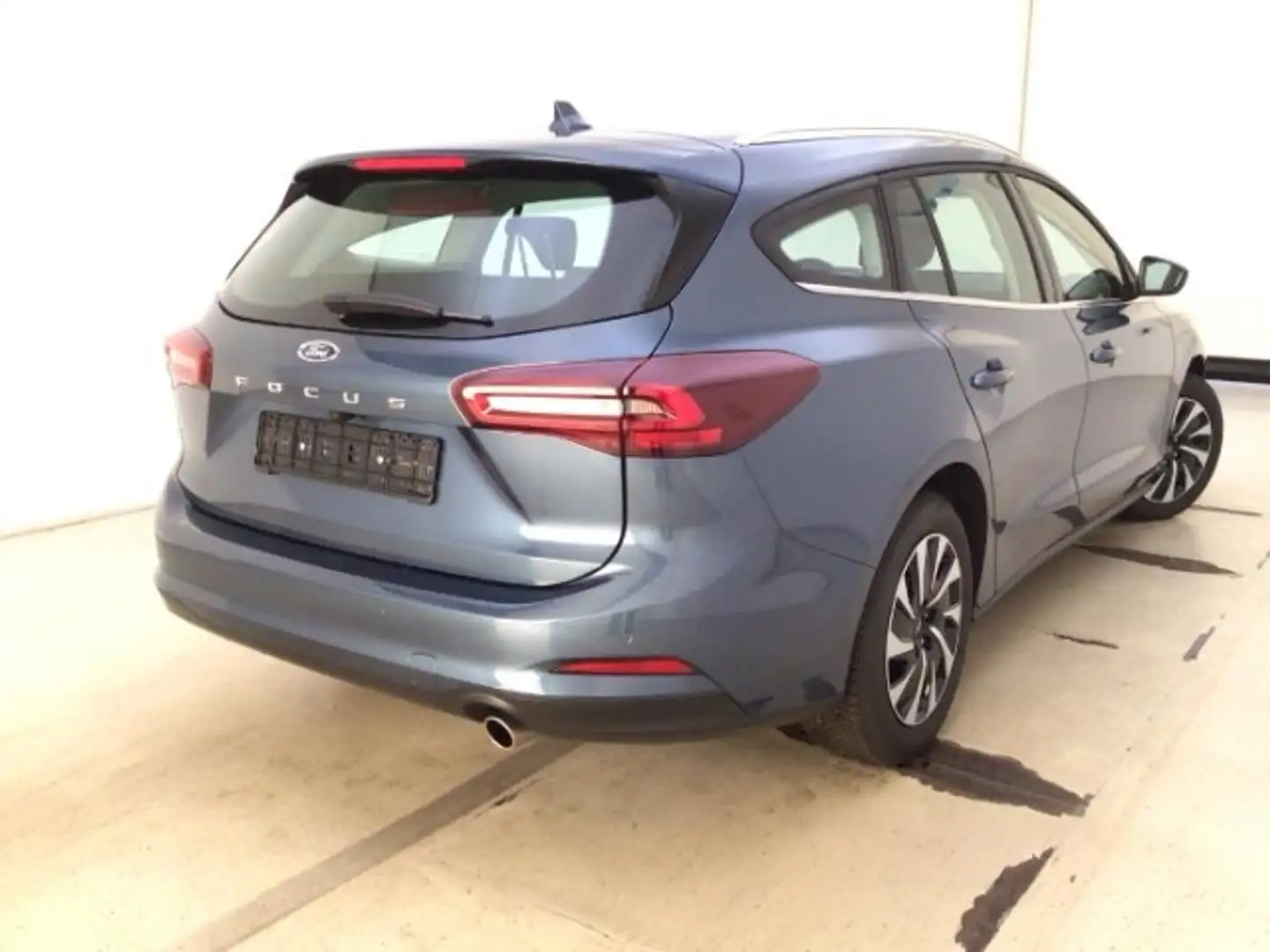 Ford Focus Turnier Titanium 1.0 EcoBoost Mild-Hybrid EU6e Blau - 2