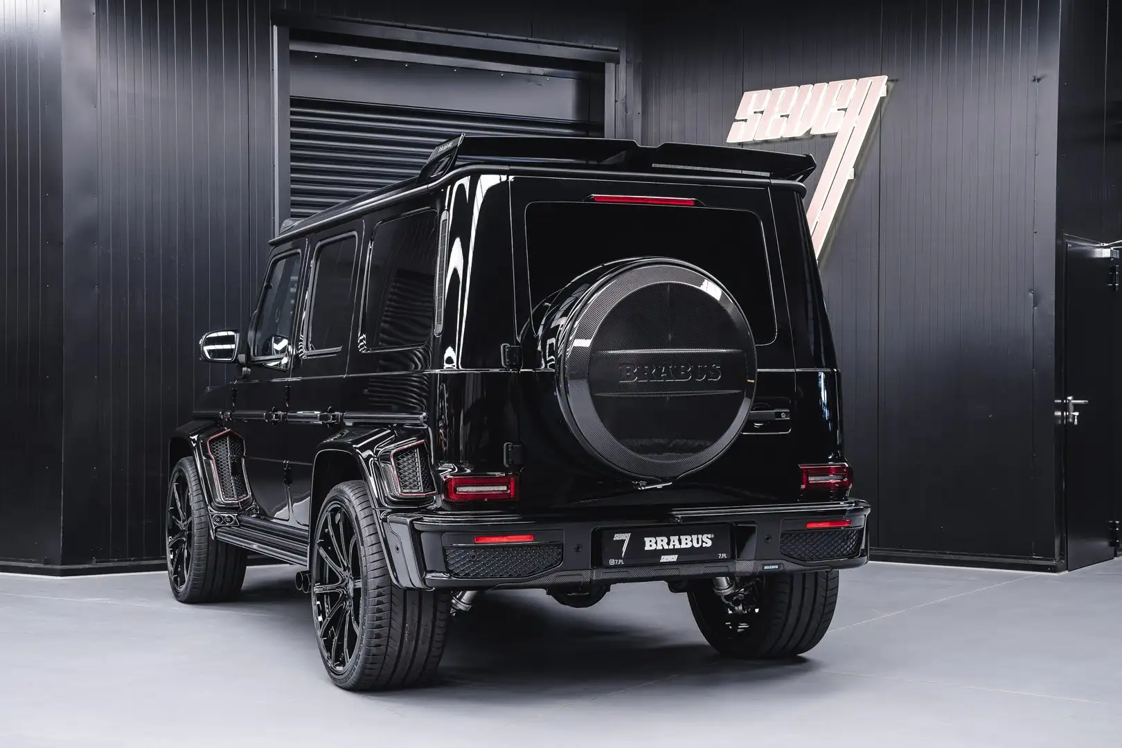 Mercedes-Benz G 63 AMG BRABUS G800 MY25 + A22 + Widestar Carbon Pack I&II Schwarz - 2