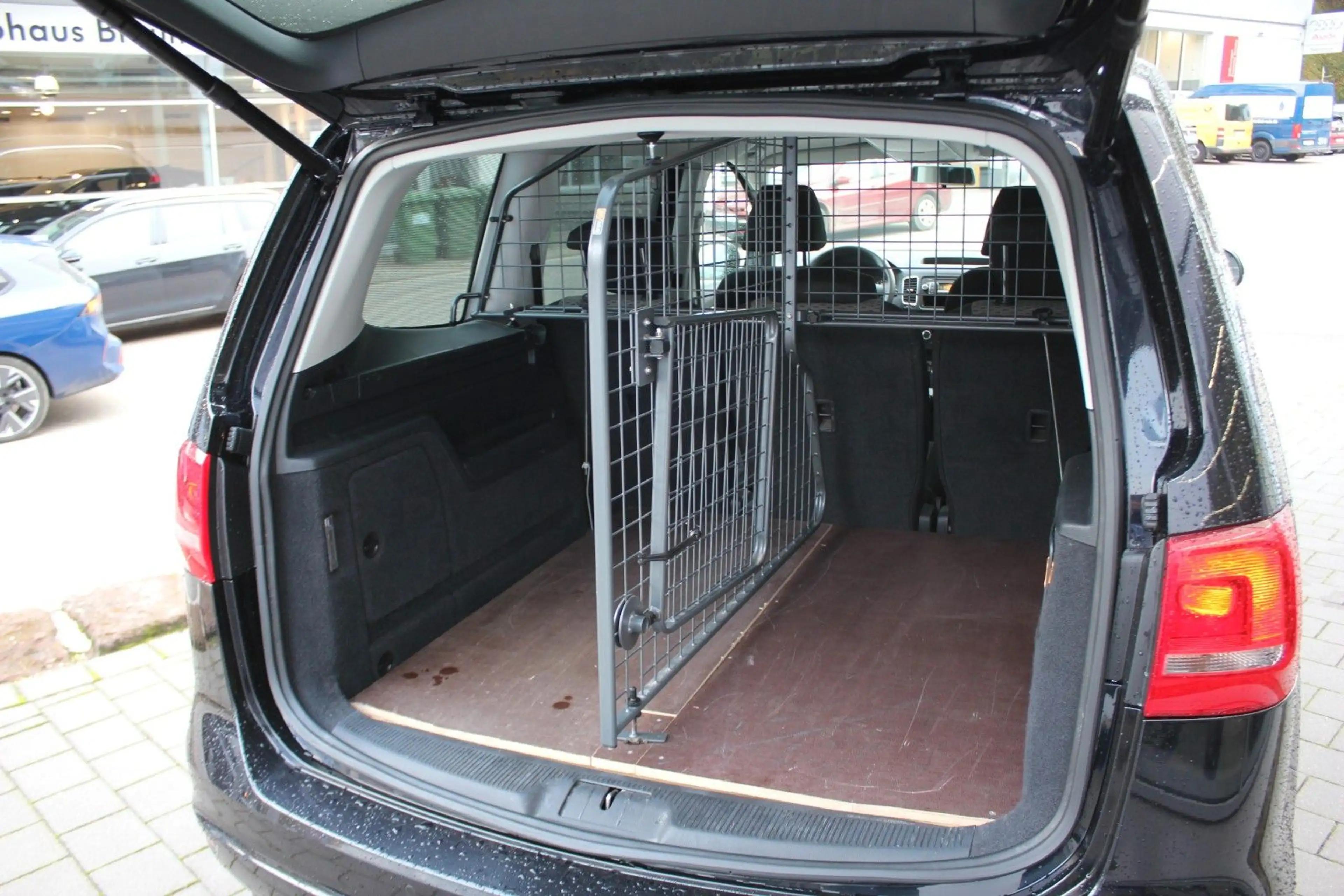 Volkswagen Sharan Trendline 1.4 TSI DSG,PDC,AHK,Xenon — photo 11