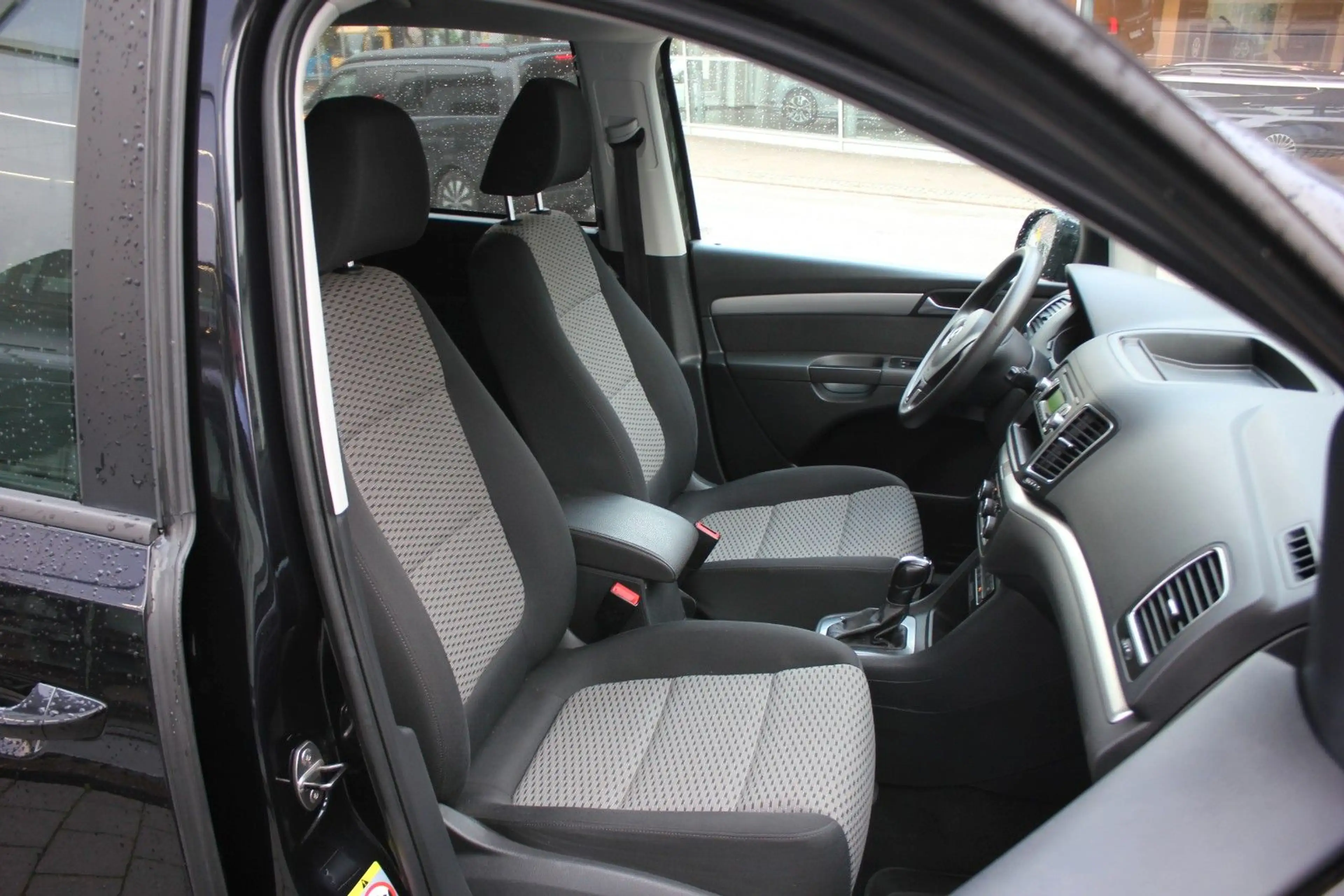 Volkswagen Sharan Trendline 1.4 TSI DSG,PDC,AHK,Xenon — photo 8