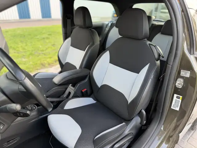 Citroen DS3 view 13
