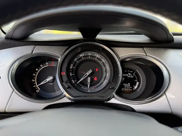 Citroen DS3 view 10