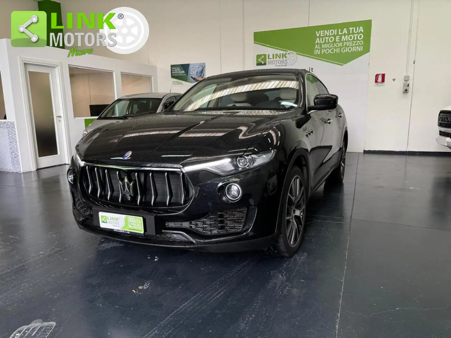 Maserati Levante V6 Diesel 275 CV AWD Nero - 1