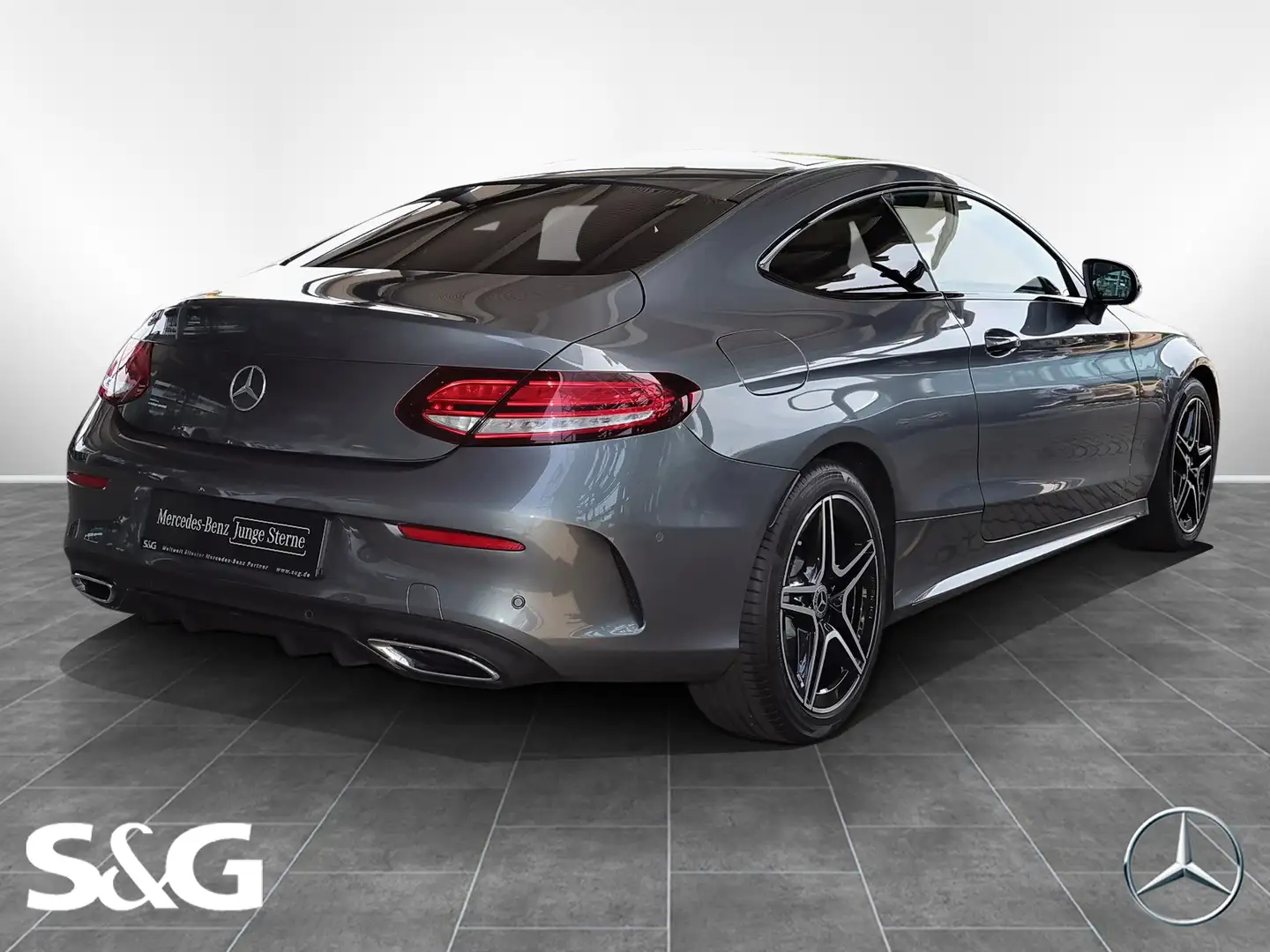 Mercedes-Benz C 220 d Coupé AMG PANORAMA+TOTWINKEL+KAMERA+18" Grey - 2