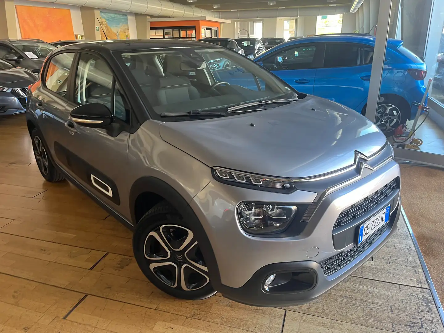 Citroen C3 C3 III 2017 1.2 puretech Shine Pack Argento - 1