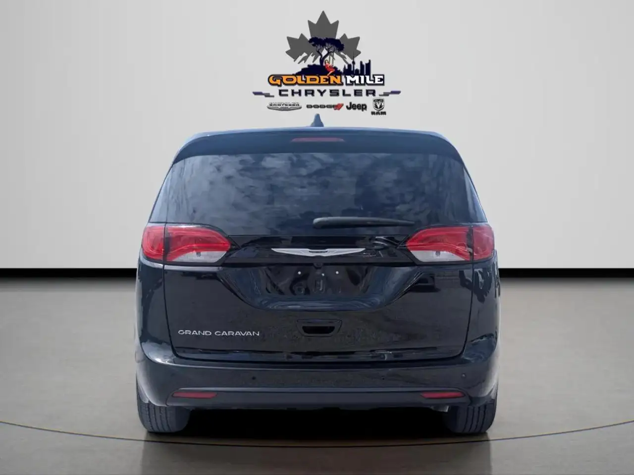 Chrysler Grand Caravan снимка Chrysler Grand Caravan
