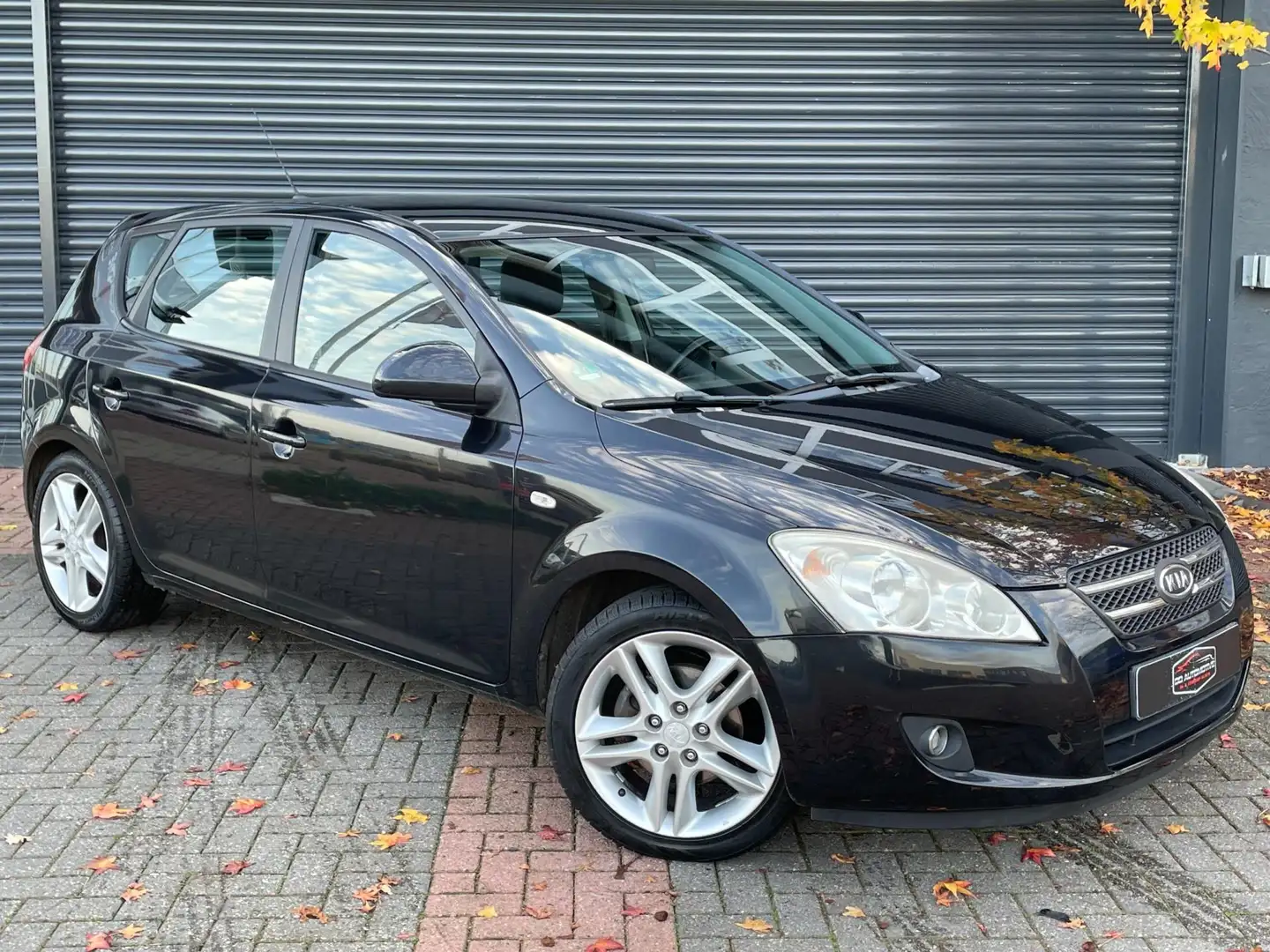 Kia Ceed / cee'd 1.4 X-ecutive Parkeersensor | Climate Control | El Zwart - 1