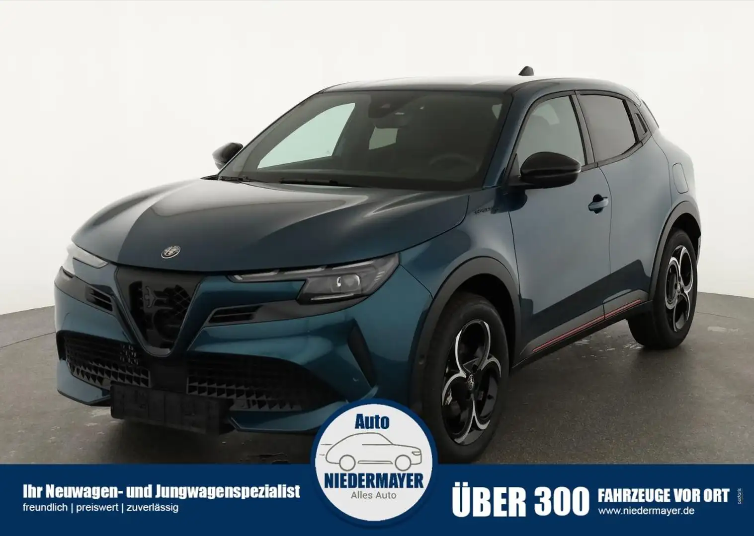 Alfa Romeo Junior Ibrida 1.2 Speciale, 18-Zoll, Kamera, el. Klappe, Blau - 1
