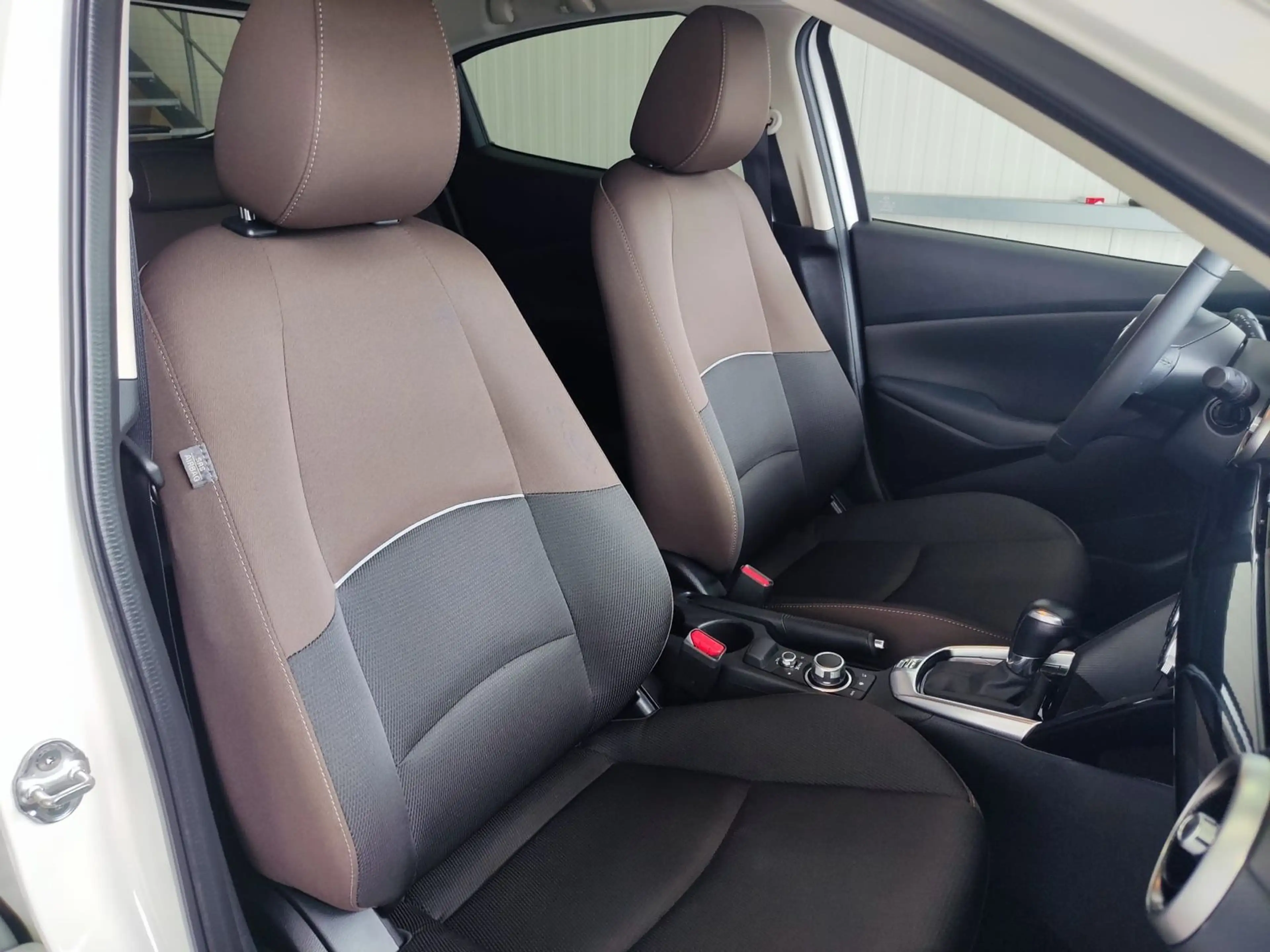 Mazda 2 SKYACTIV-G90 ***LED+NAVI+AUTOMATIK+PDC*** — photo 13