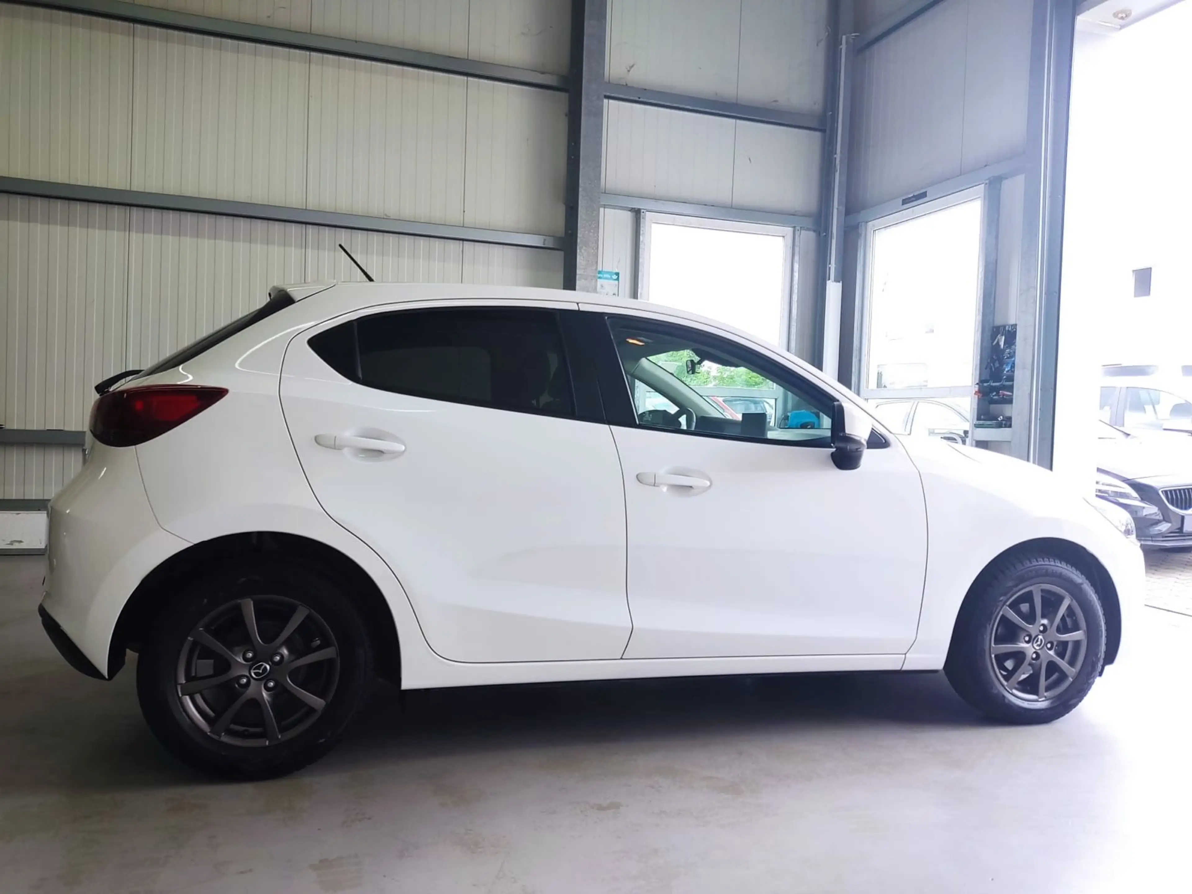 Mazda 2 SKYACTIV-G90 ***LED+NAVI+AUTOMATIK+PDC*** — photo 9