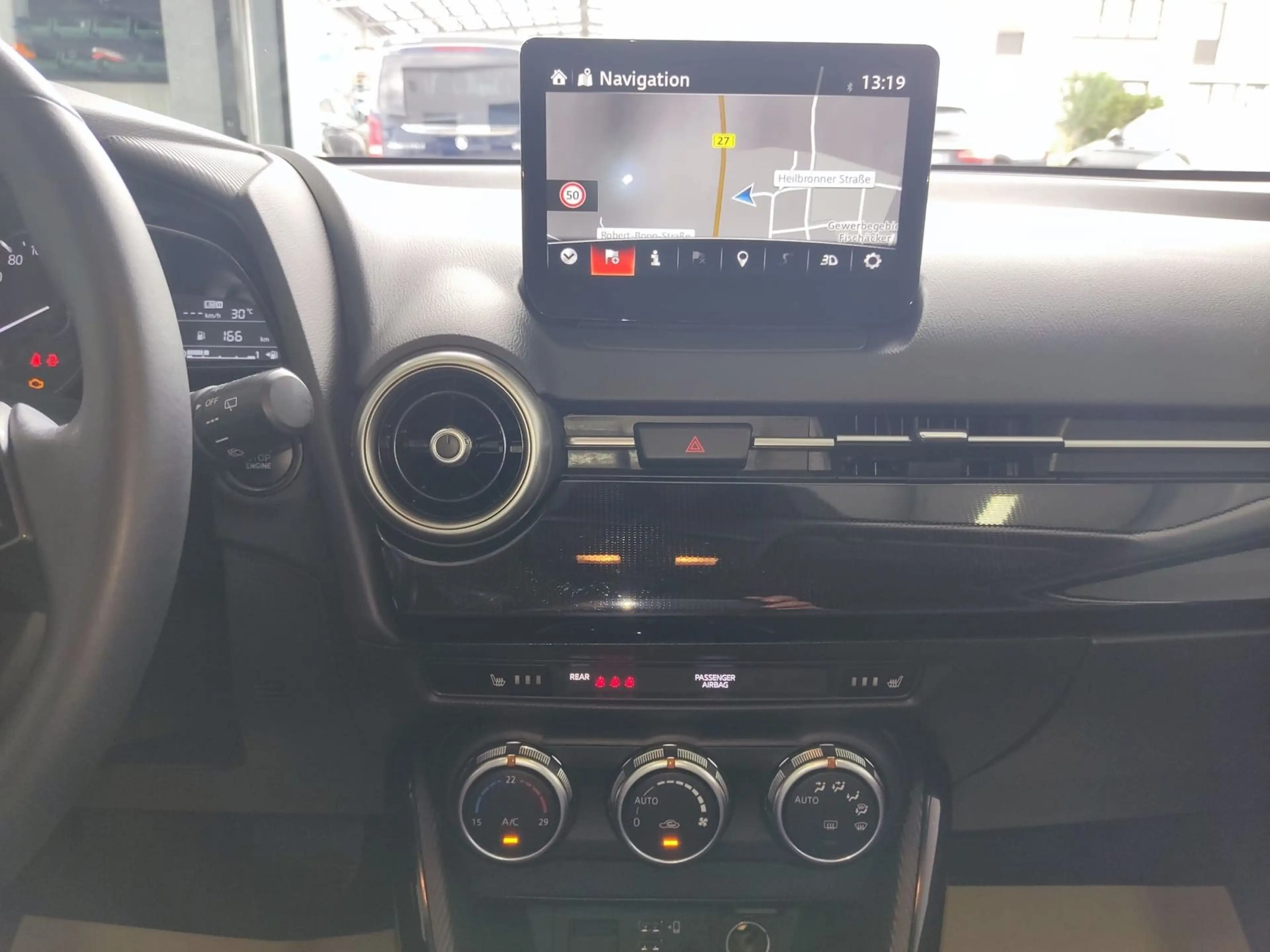 Mazda 2 SKYACTIV-G90 ***LED+NAVI+AUTOMATIK+PDC*** — photo 21