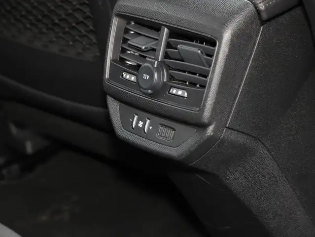 Peugeot 5008 view 9