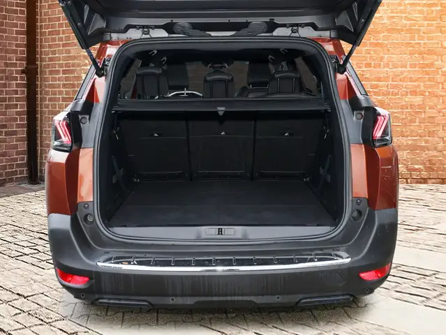 Peugeot 5008 view 6