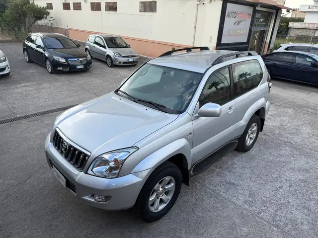 Toyota Land Cruiser 3.0 d4-d Sol 3p. KDJ125