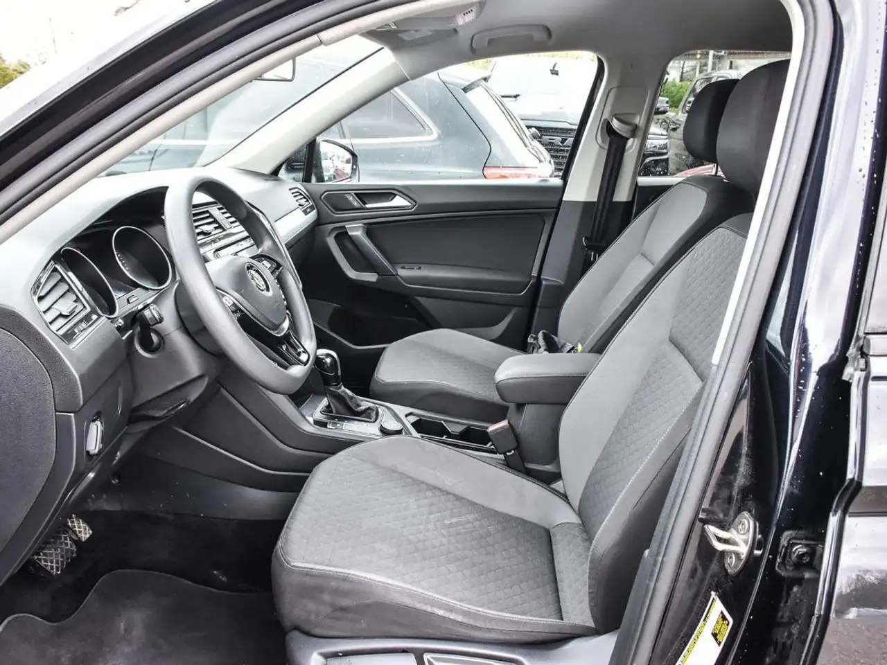 Volkswagen Tiguan снимка Volkswagen Tiguan