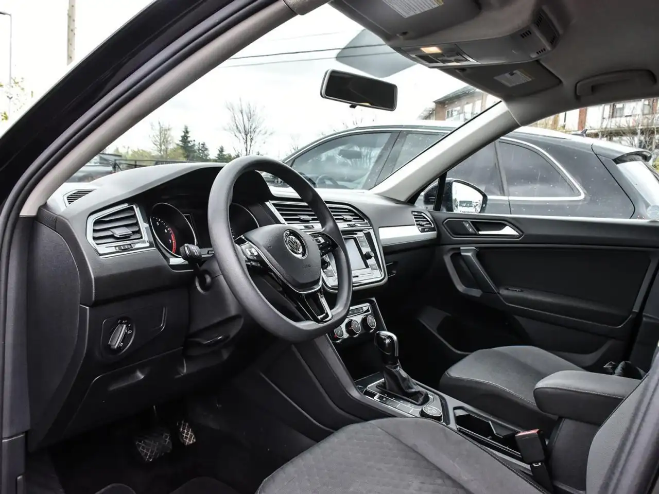Volkswagen Tiguan снимка Volkswagen Tiguan
