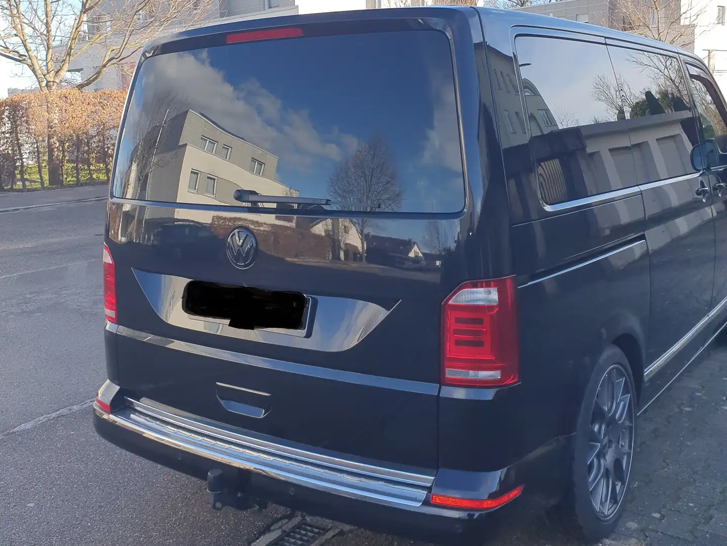 Volkswagen T6 Multivan 2.0 TDI 4MotionDSG,Standh ”Airride”20-Zoll-BBS Schwarz - 2