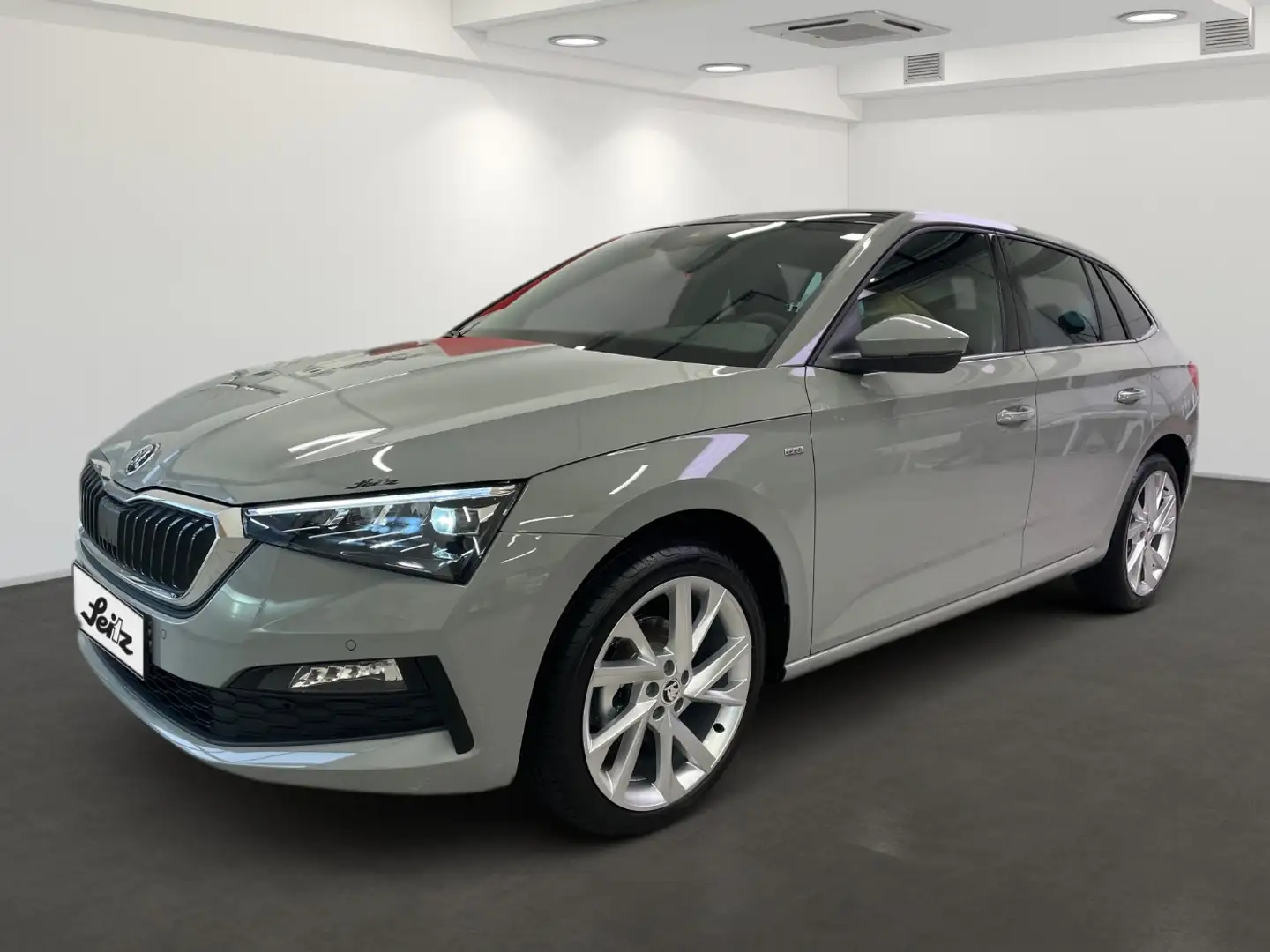 Skoda Scala 1.0 TSI Tour *AHK*PANO*LED*KAMERA* Grau - 2