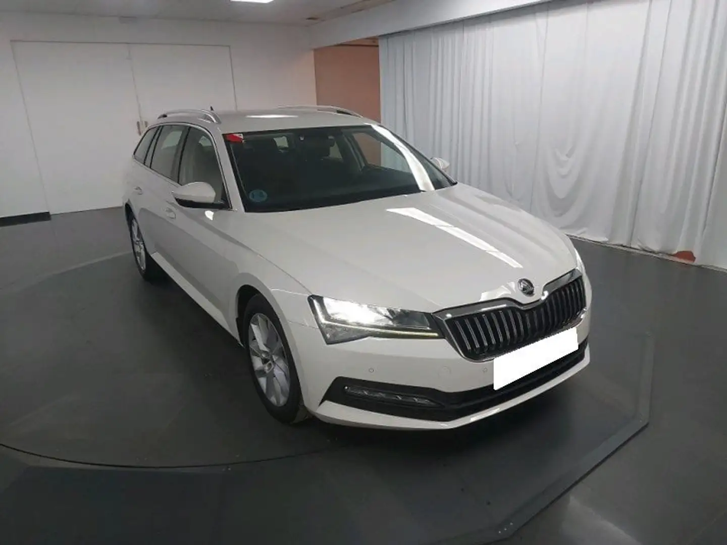 Skoda Superb 2.0TDI AdBlue Ambition DSG 110kW Blanc - 2