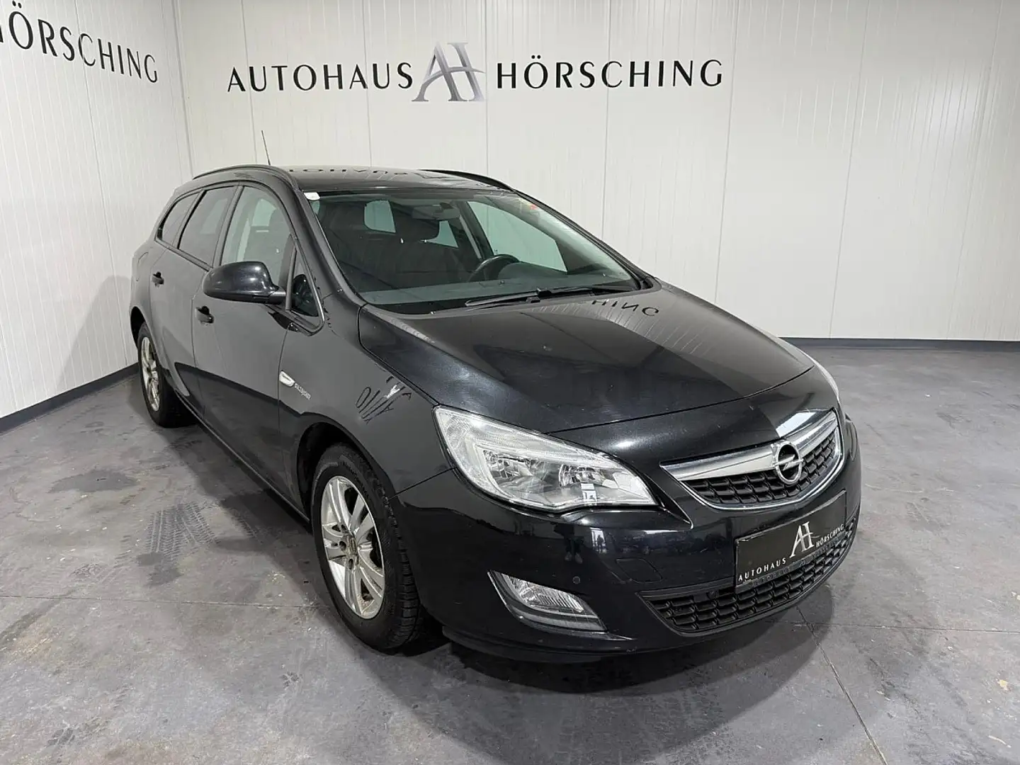Opel Astra ST 1,7 CDTI Ecoflex Sport Start/Stop Schwarz - 1