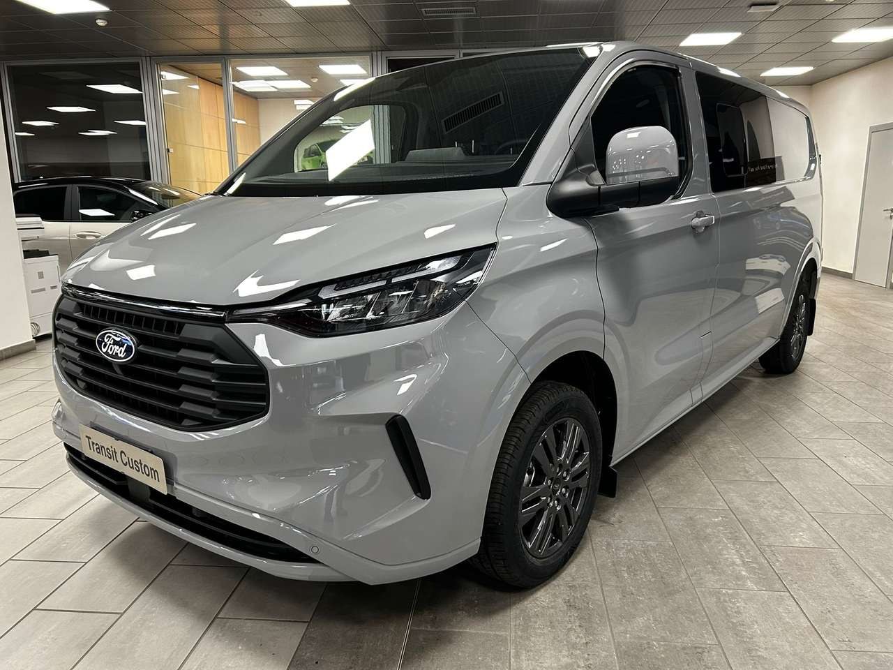 Ford Transit Custom 2.0 DIESEL 136cv 6 POSTI AUTOCARRO PASSO LUNGO