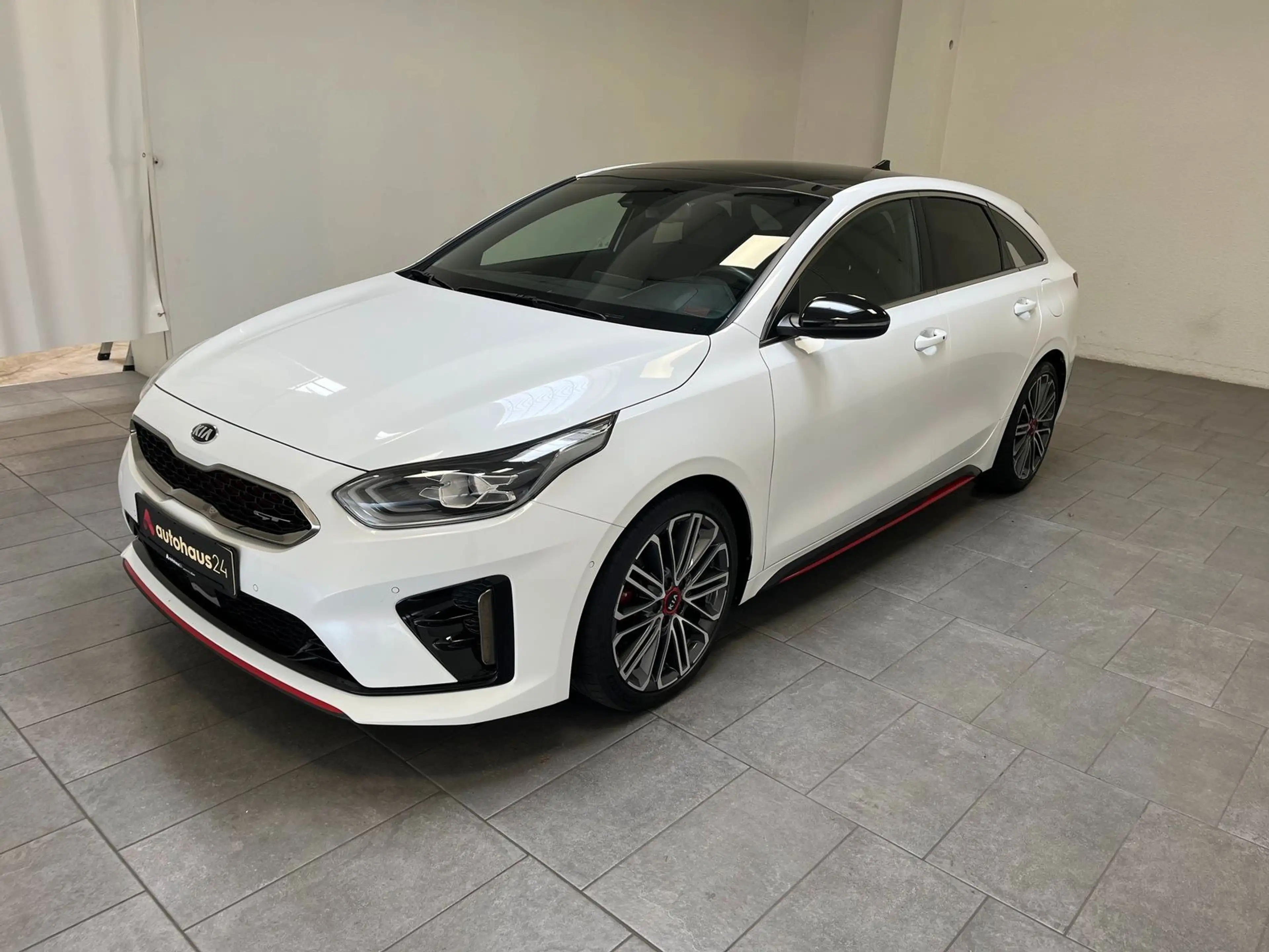Kia ProCeed / pro_cee'd Proceed 1.6 T-GDI GT|Navi|SHD|Sitzhzg. — photo 3