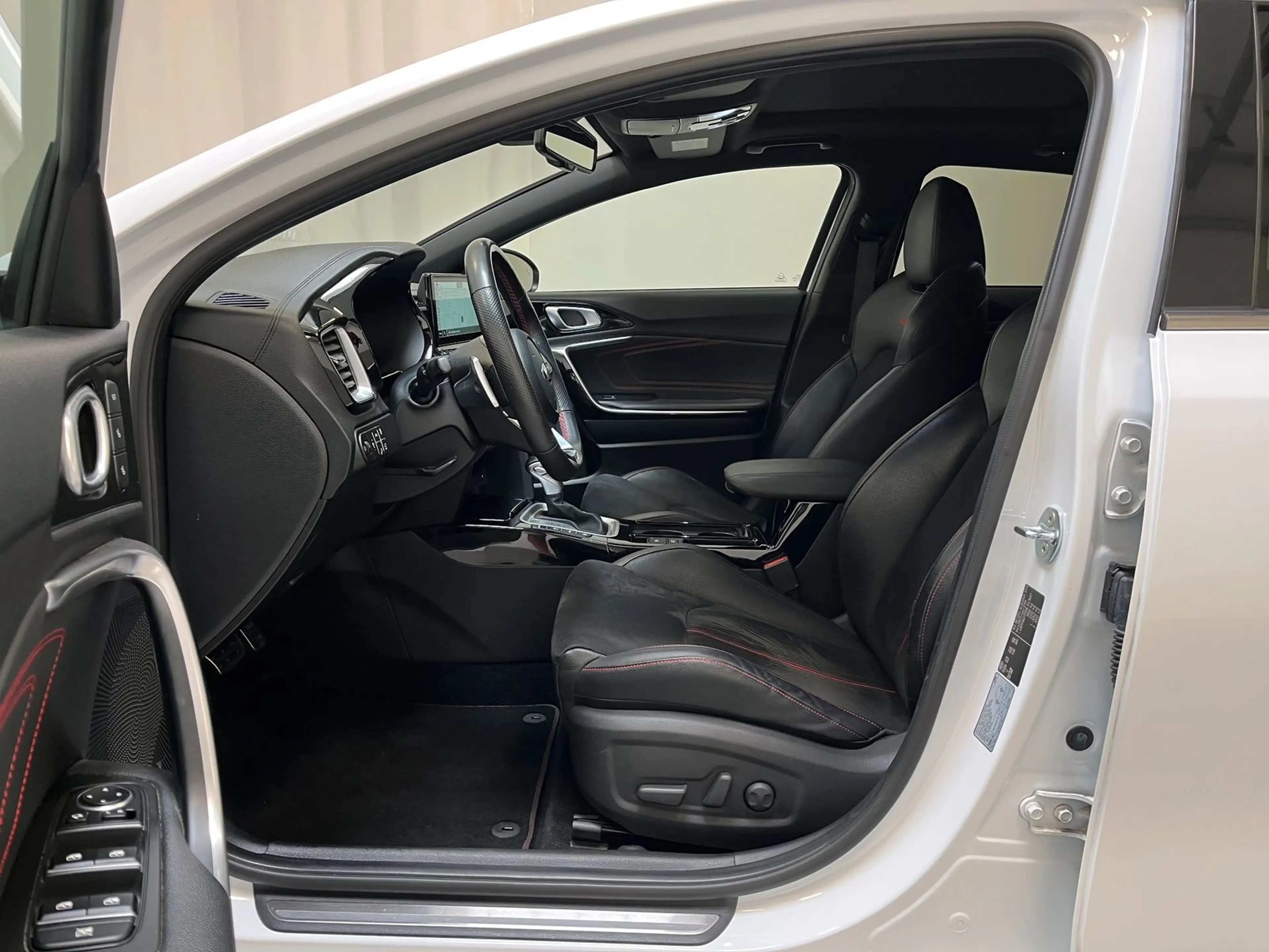 Kia ProCeed / pro_cee'd Proceed 1.6 T-GDI GT|Navi|SHD|Sitzhzg. — photo 8