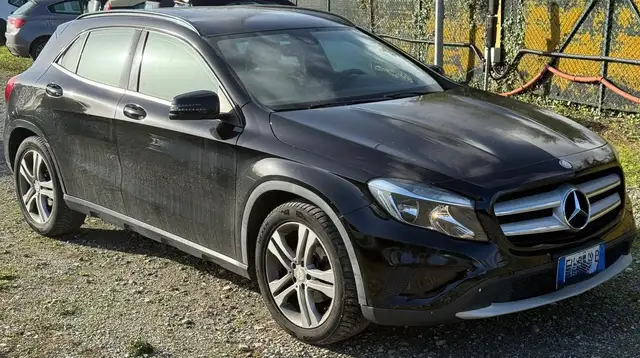 Mercedes-Benz GLA 200