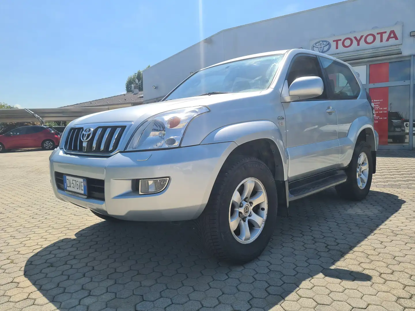 Toyota Land Cruiser Land Cruiser kdj125 3p 3.0 d4-d Executive auto Silver - 2
