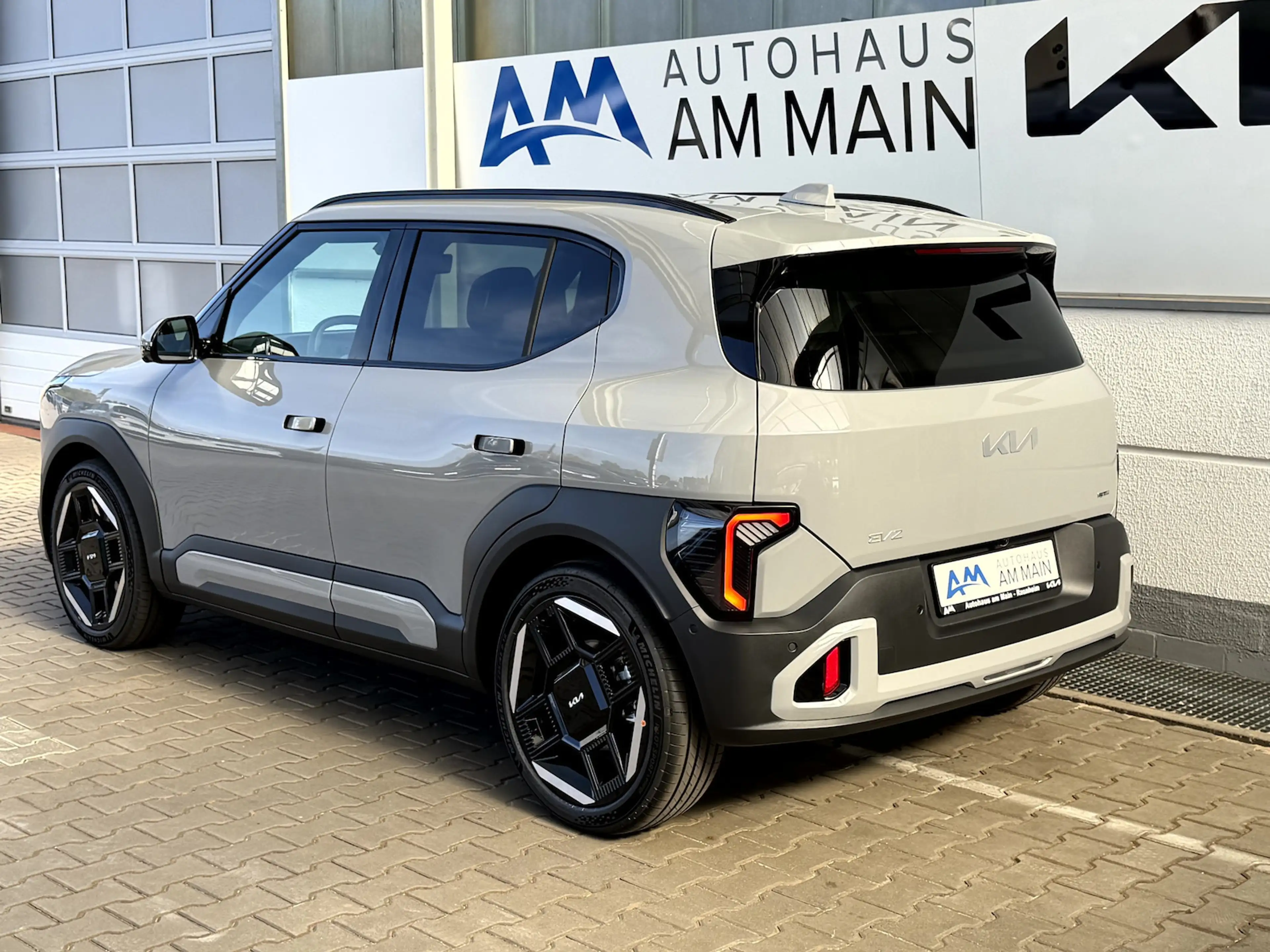 Kia EV2 61 GT LINE | 4S | WIC 22AC DWP TEC COM — photo 4