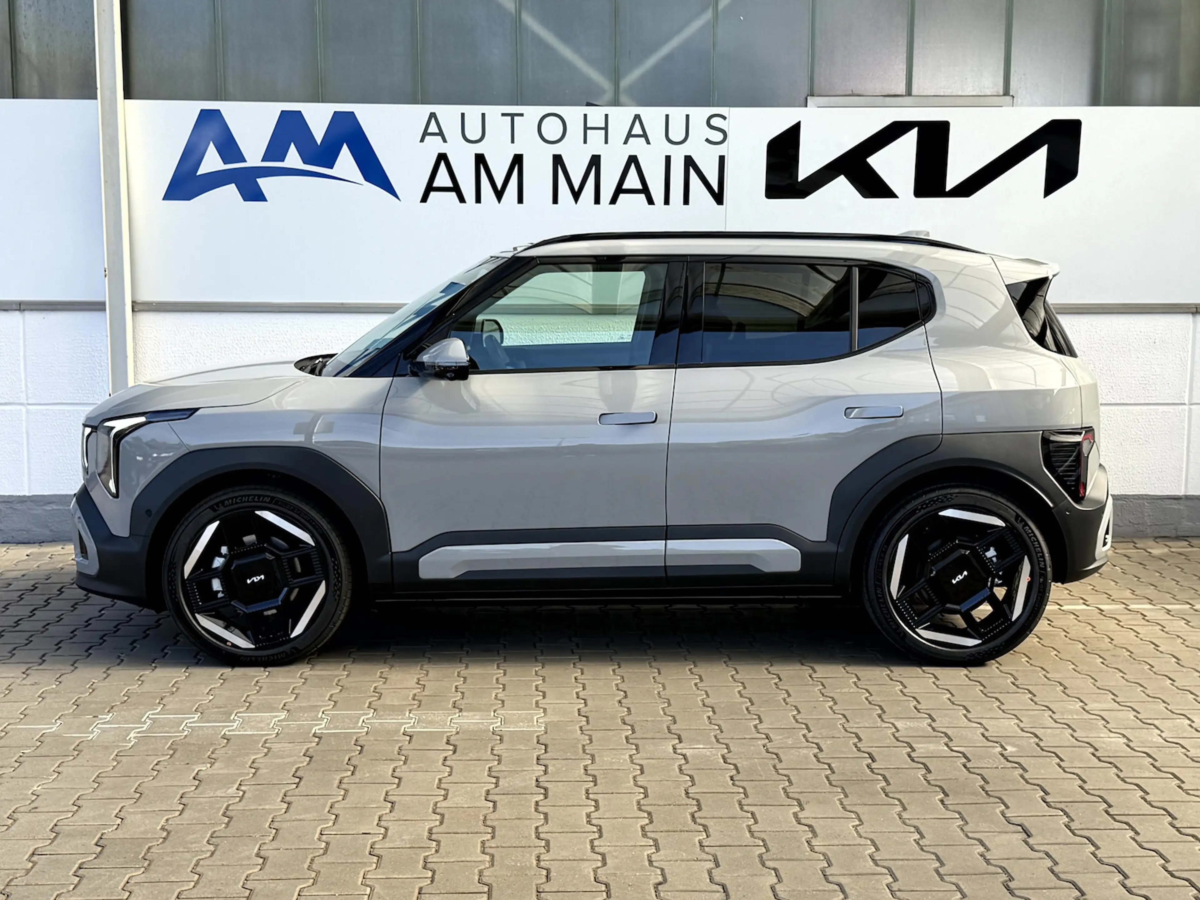 Kia EV2 61 GT LINE | 4S | WIC 22AC DWP TEC COM — photo 3